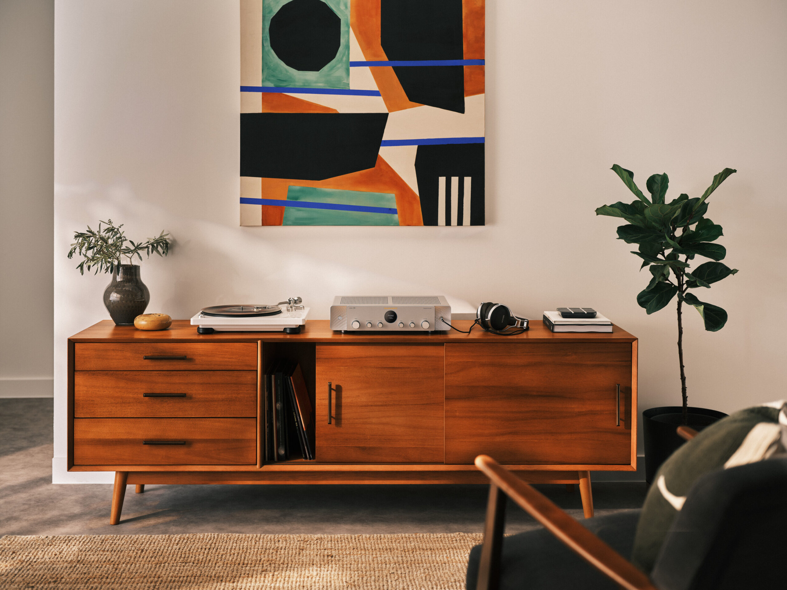 Low--Marantz - MODEL 70 - Silver Gold - Lifestyle 18